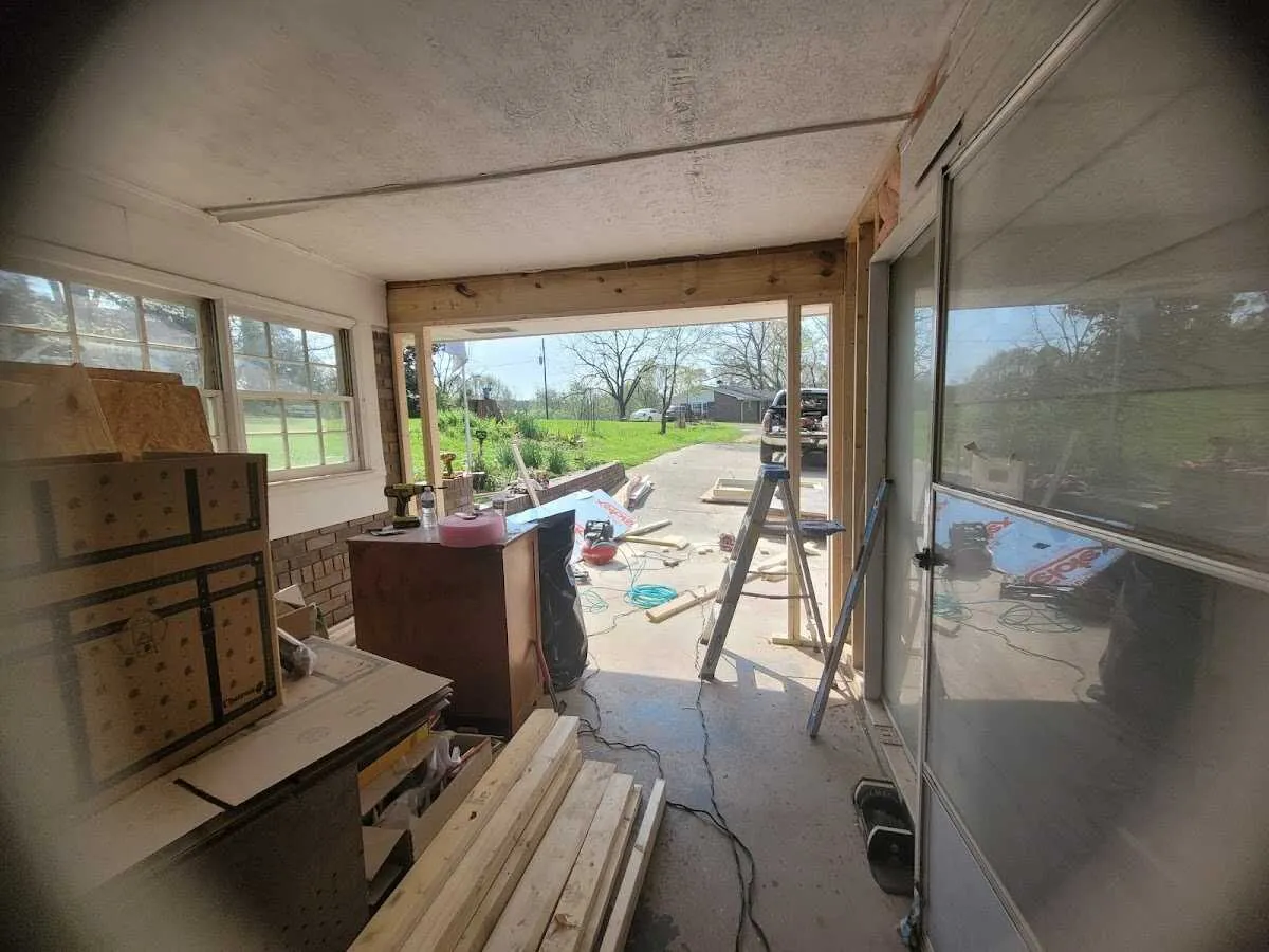 Air movers and dehumidifier for Drying & Dehumidification in Adairsville